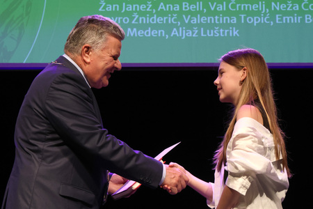 ZLATE PETICE 39 FOTO LJUBO VUKELIČ